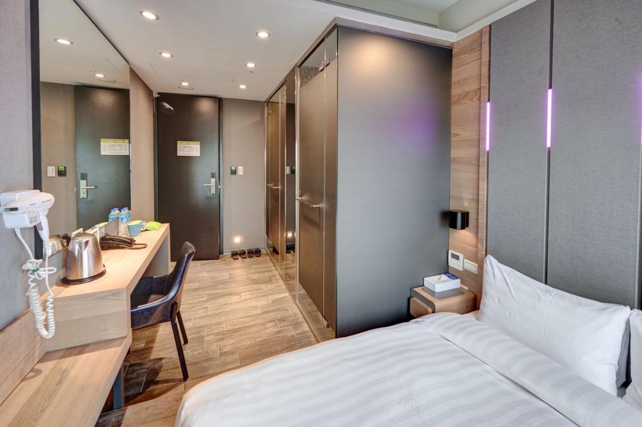 Kiwi Share Hotel Čung-li Exteriér fotografie