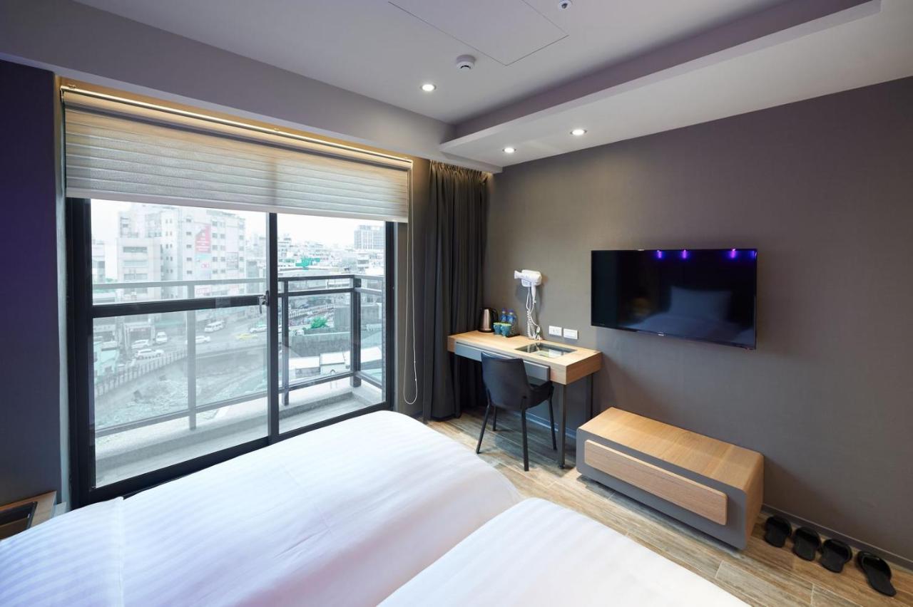 Kiwi Share Hotel Čung-li Exteriér fotografie