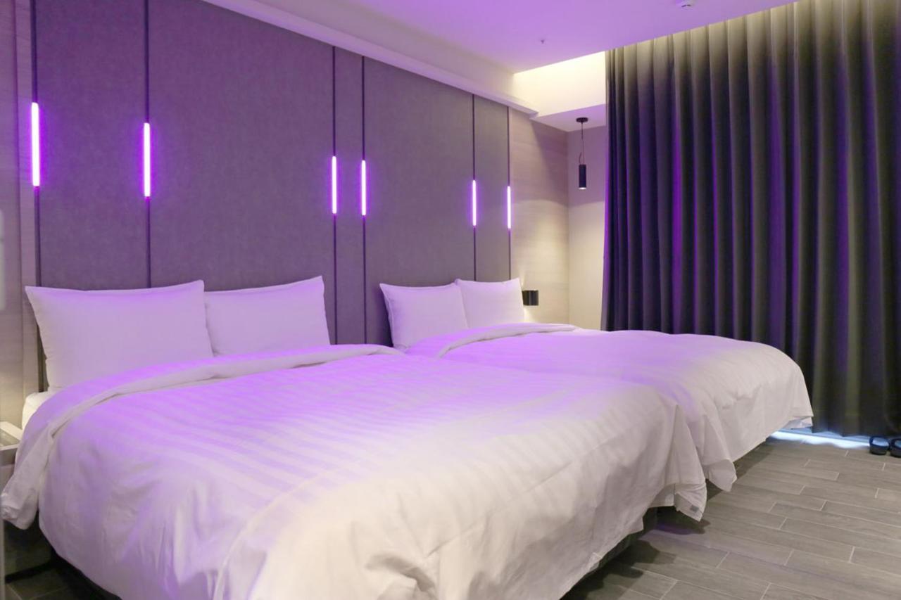 Kiwi Share Hotel Čung-li Exteriér fotografie