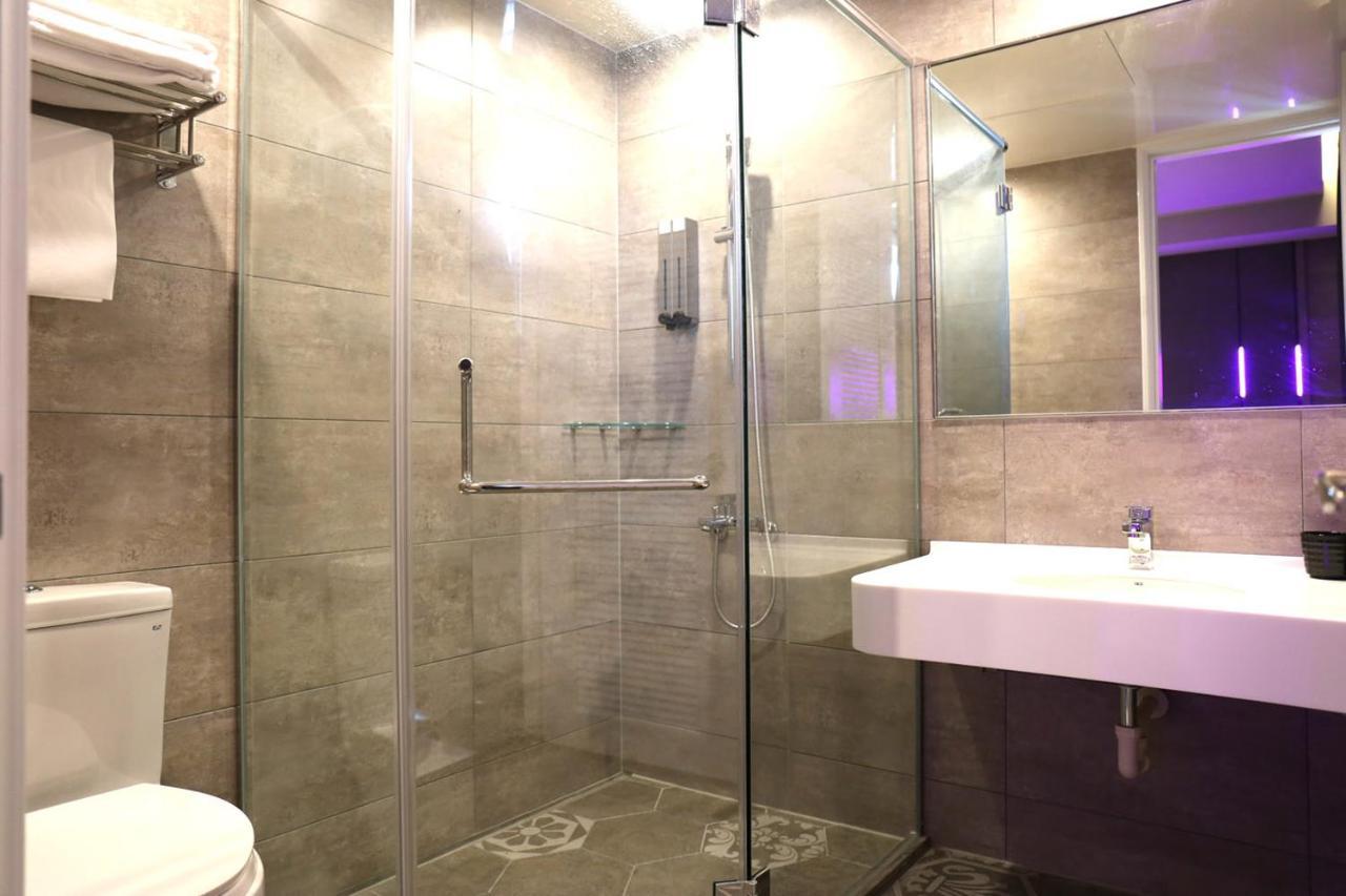 Kiwi Share Hotel Čung-li Exteriér fotografie