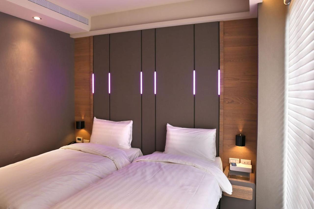 Kiwi Share Hotel Čung-li Exteriér fotografie