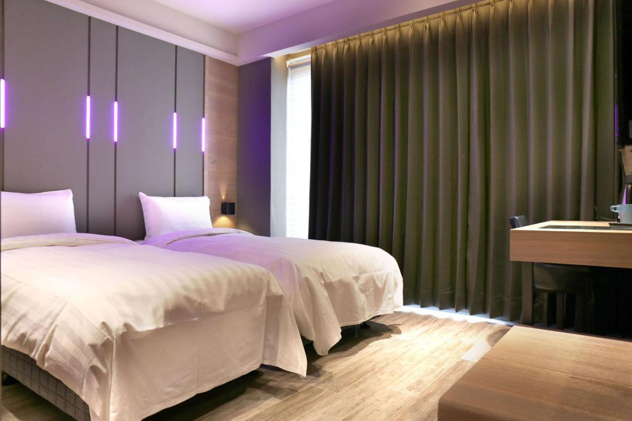 Kiwi Share Hotel Čung-li Exteriér fotografie